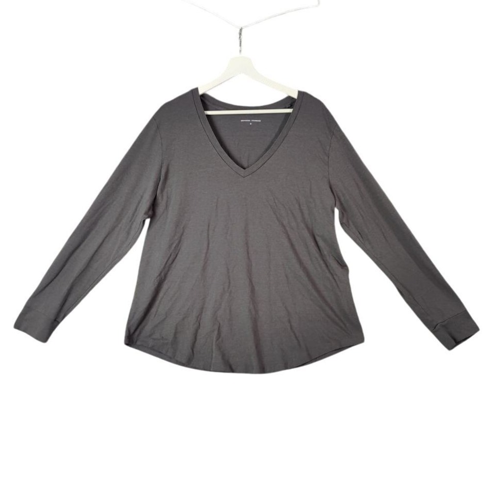 Universal Standard Womens Minimalist Basic Tee M XL Gray V-Neck Long Sleeve Top